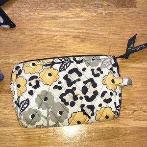 💛💥VERA BRADLEY BAG❣️❣️